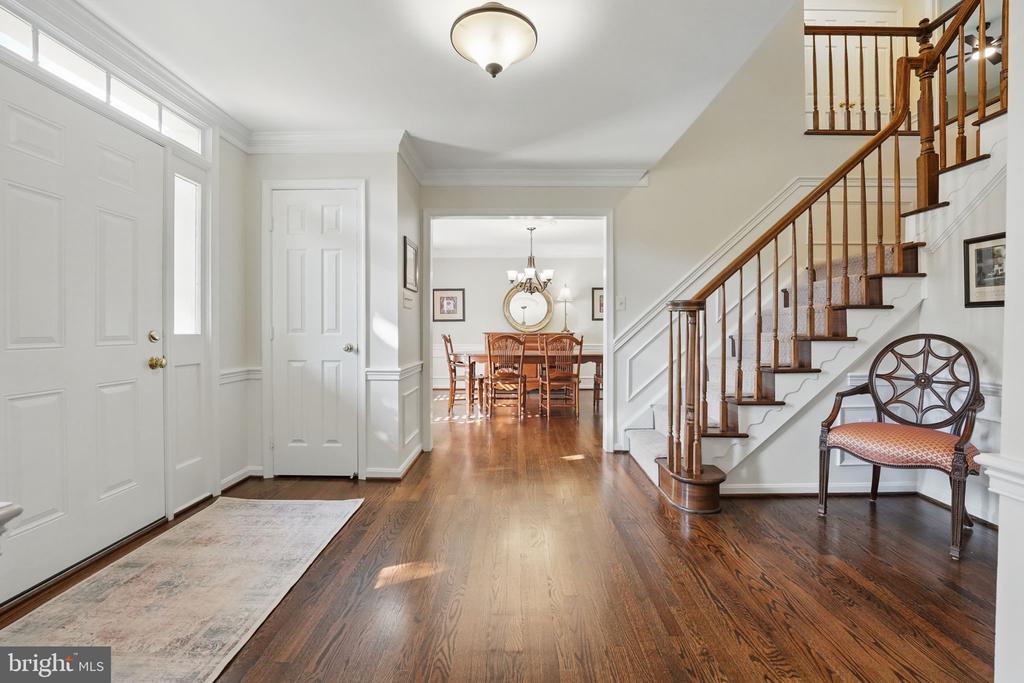 8346 Argent Cir