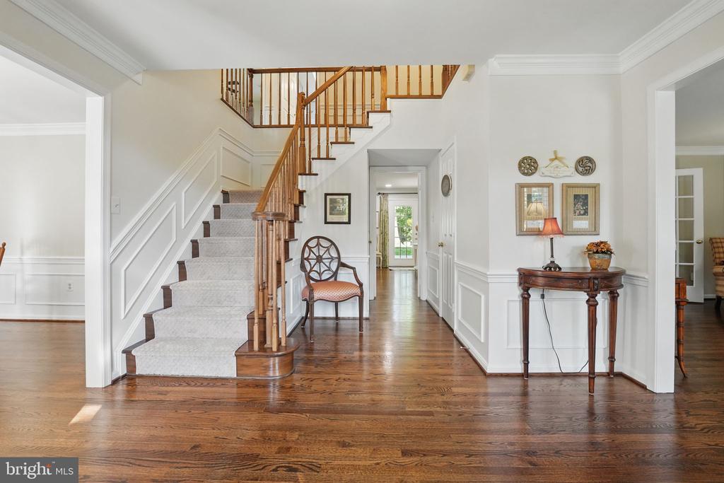 8346 Argent Cir
