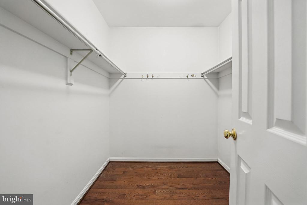 8346 Argent Cir