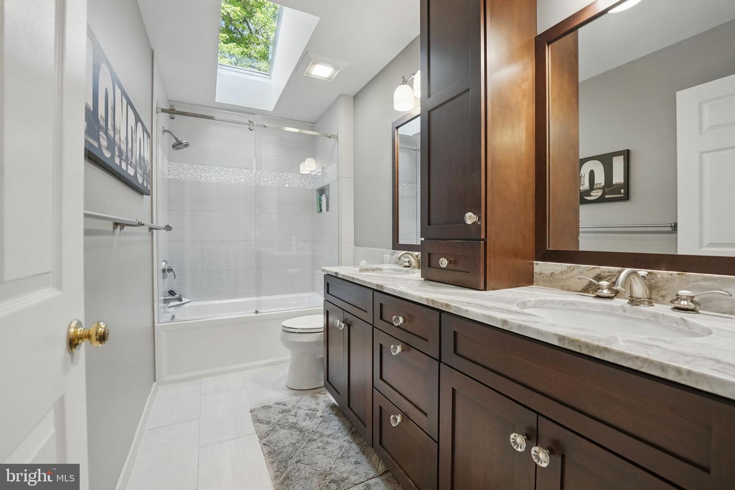 8346 Argent Cir