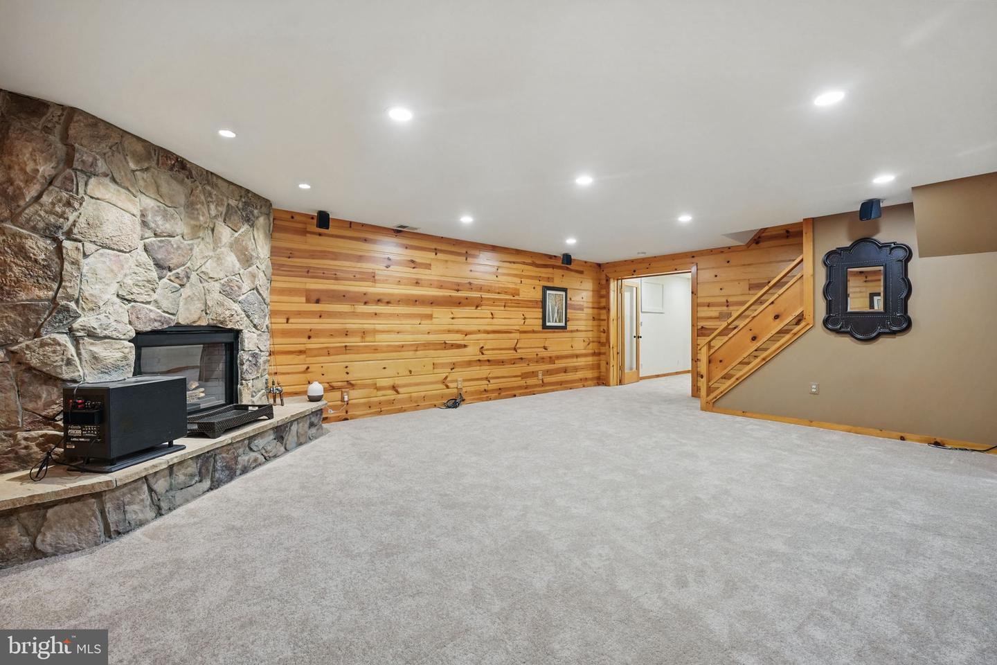 8346 Argent Cir