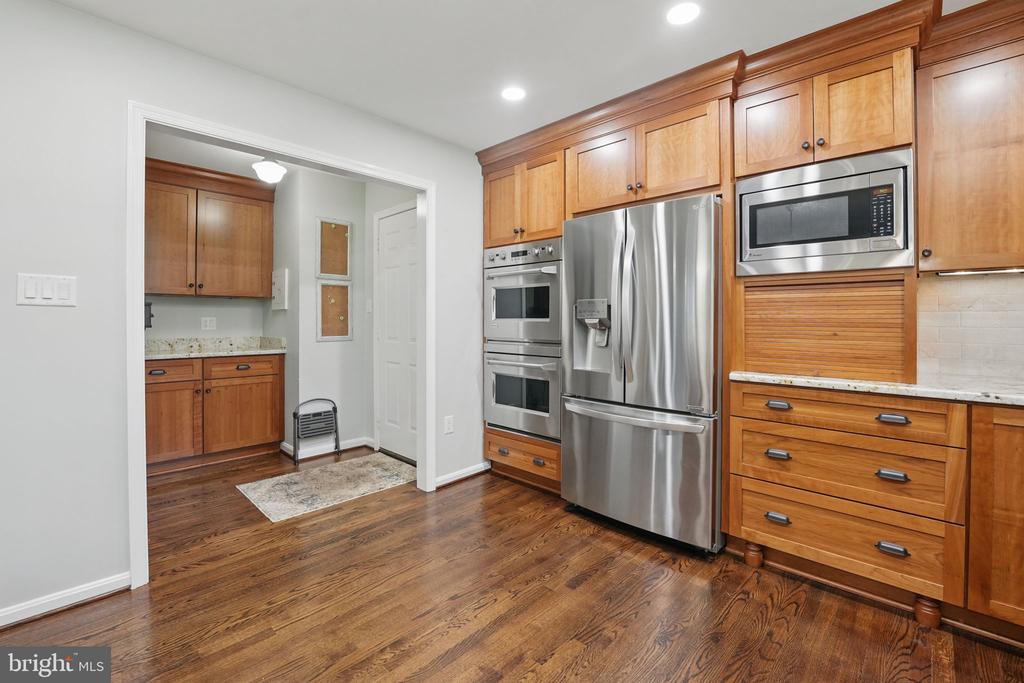 8346 Argent Cir