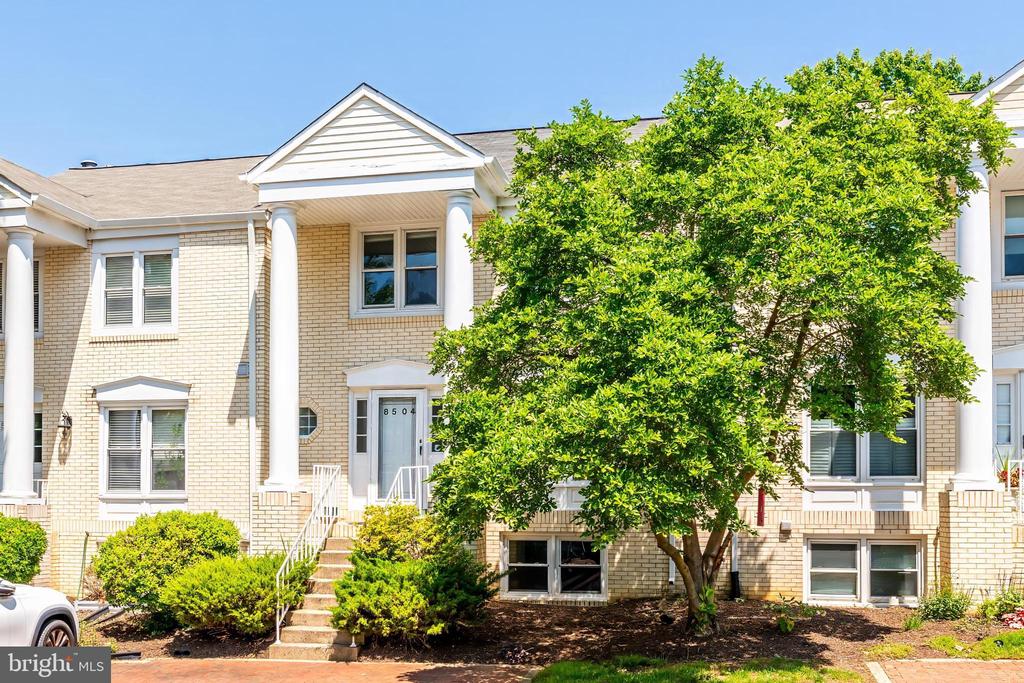 8504 Jeffersonian Ct