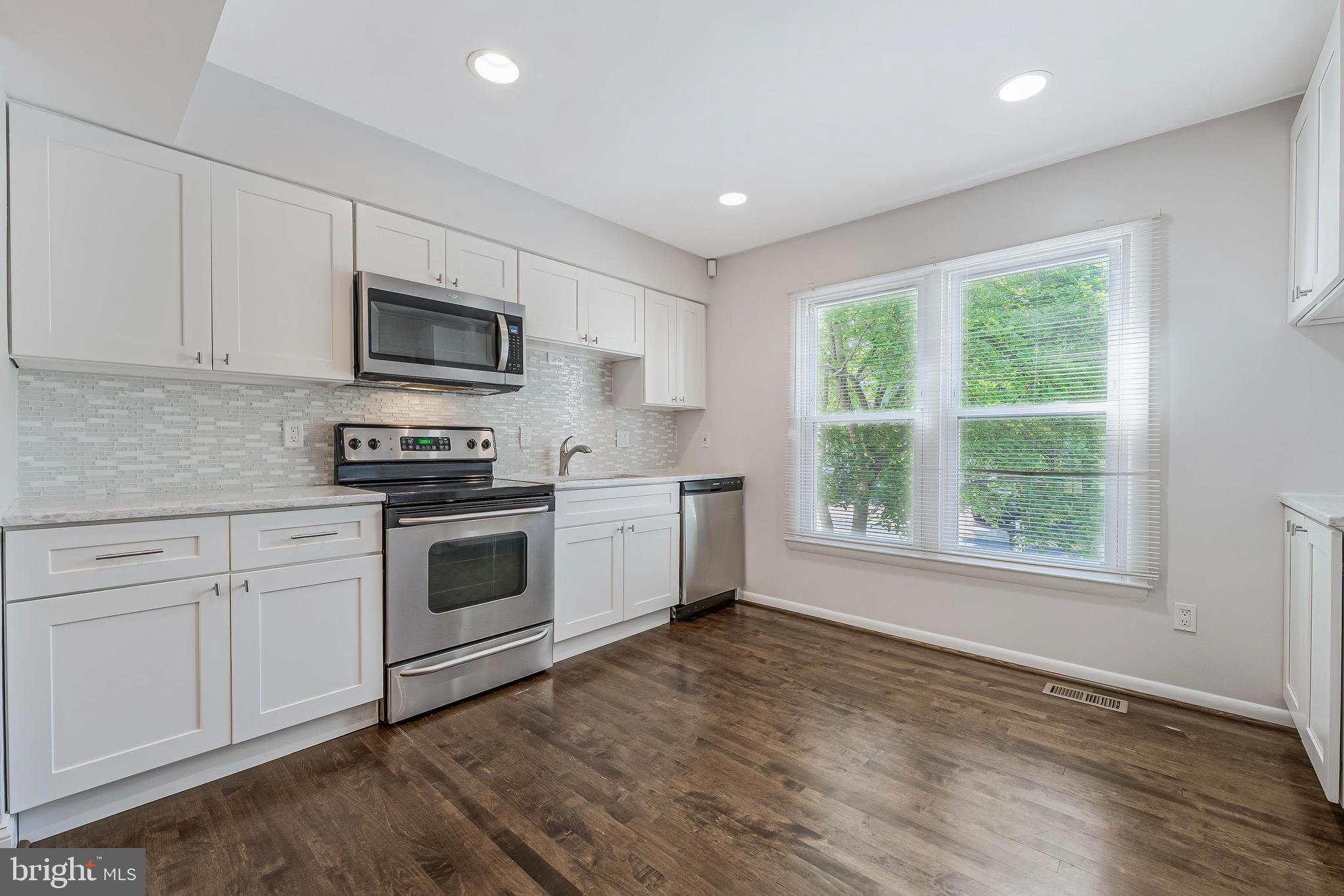 8504 Jeffersonian Ct