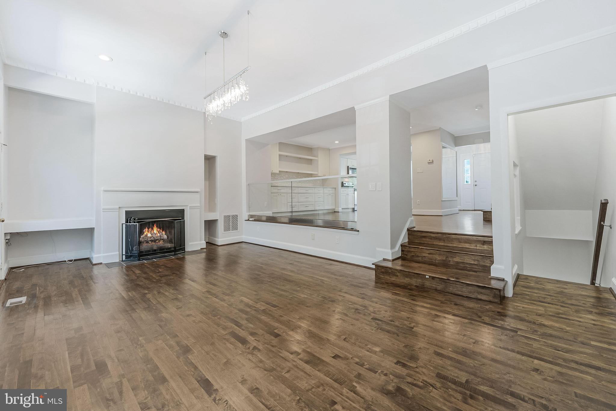 8504 Jeffersonian Ct