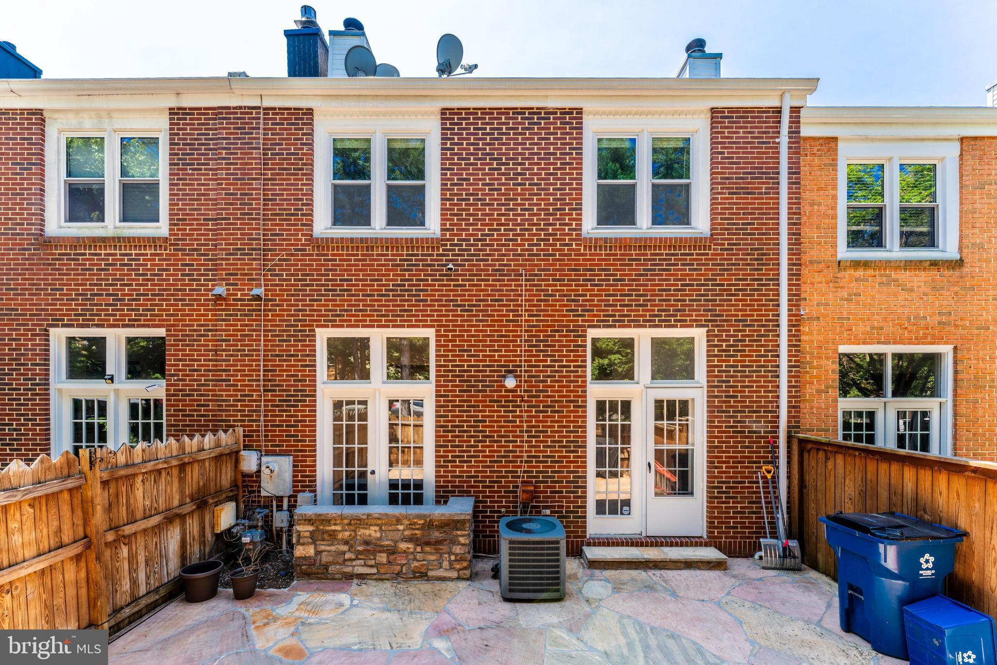 8504 Jeffersonian Ct