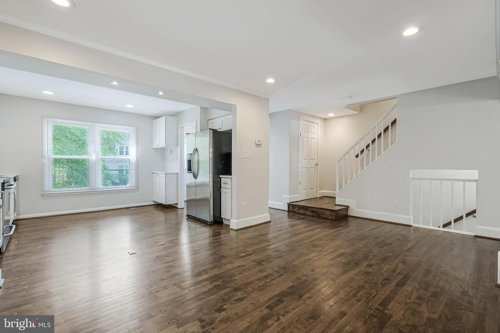 8504 Jeffersonian Ct