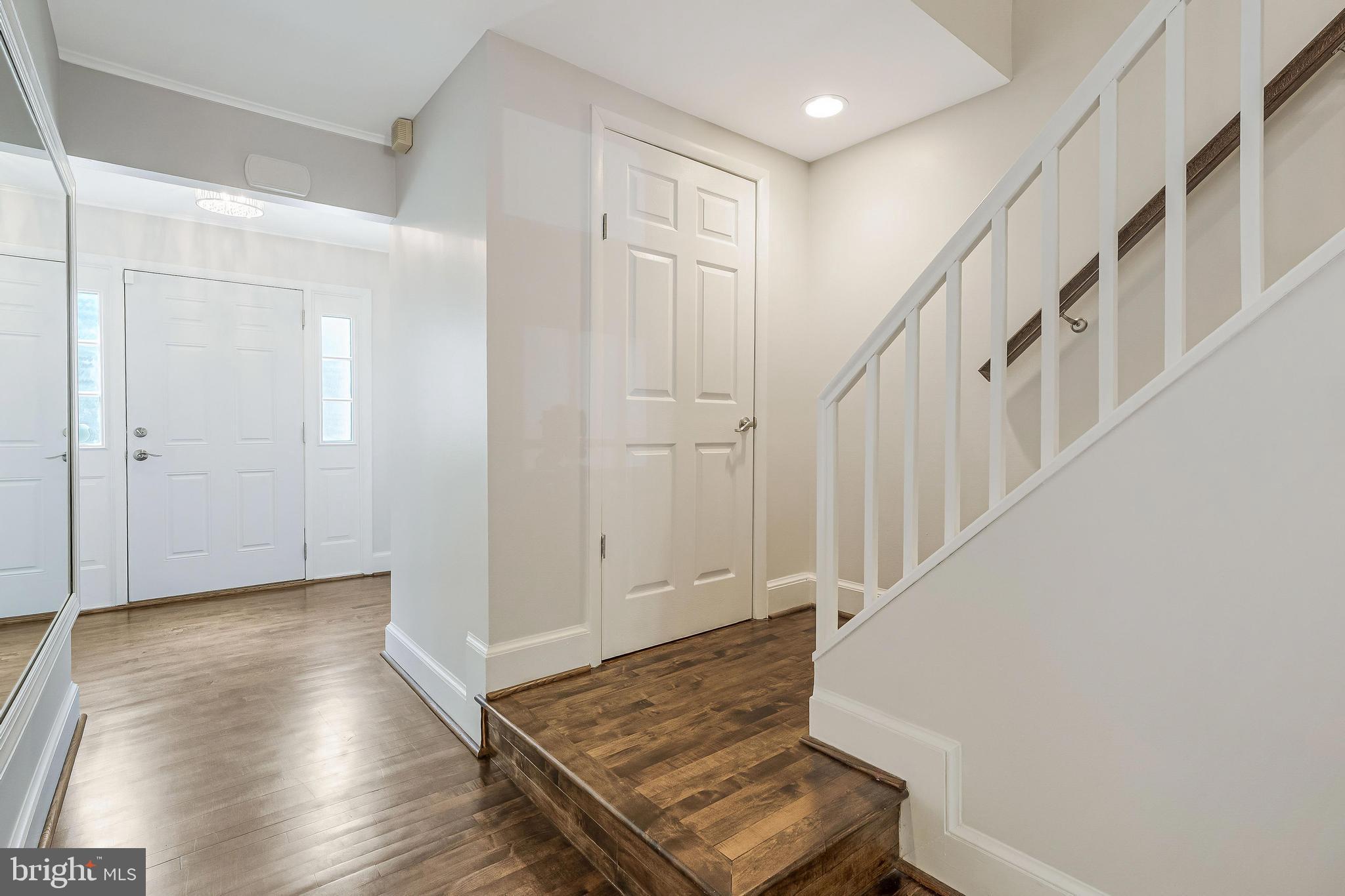 8504 Jeffersonian Ct