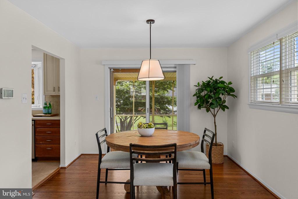 15007 CARLBERN DRIVE