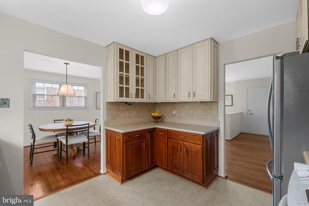 15007 CARLBERN DRIVE