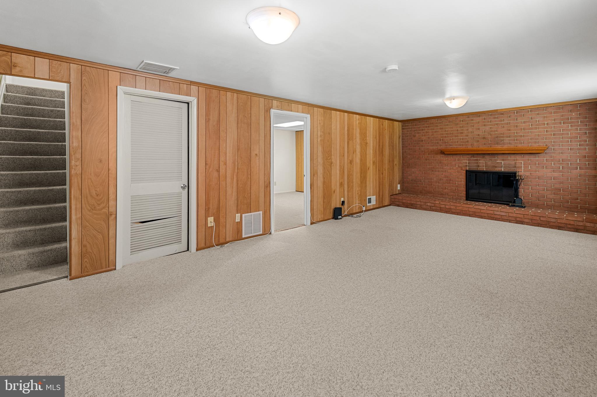 15007 CARLBERN DRIVE