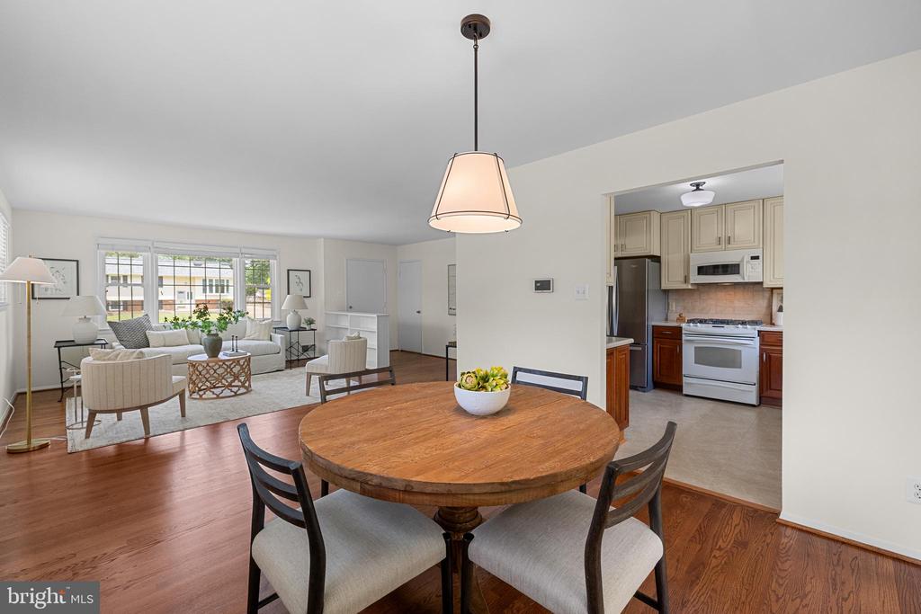 15007 CARLBERN DRIVE