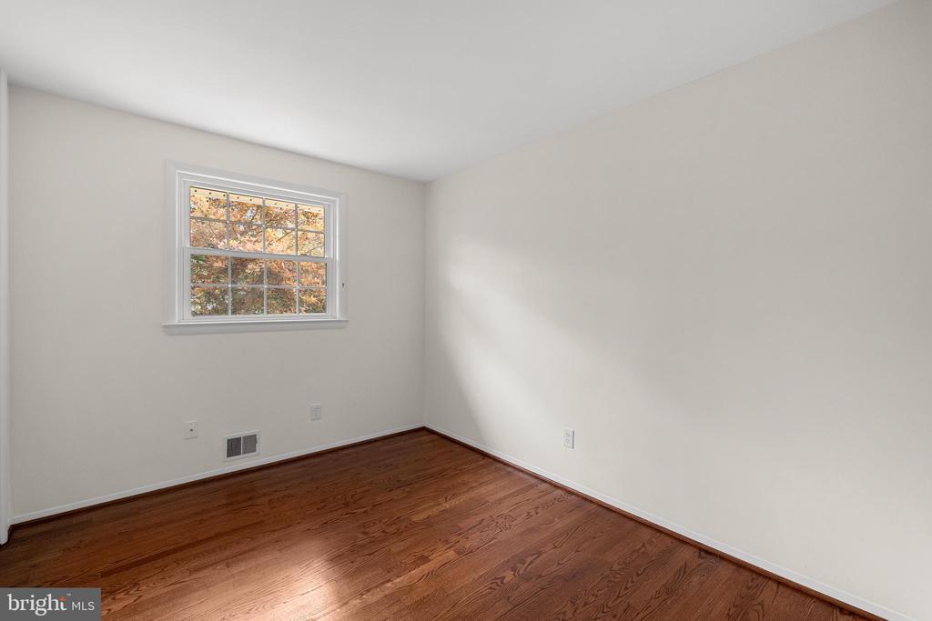 15007 CARLBERN DRIVE