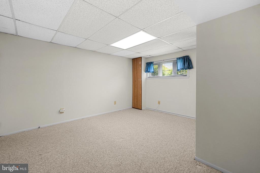 15007 CARLBERN DRIVE