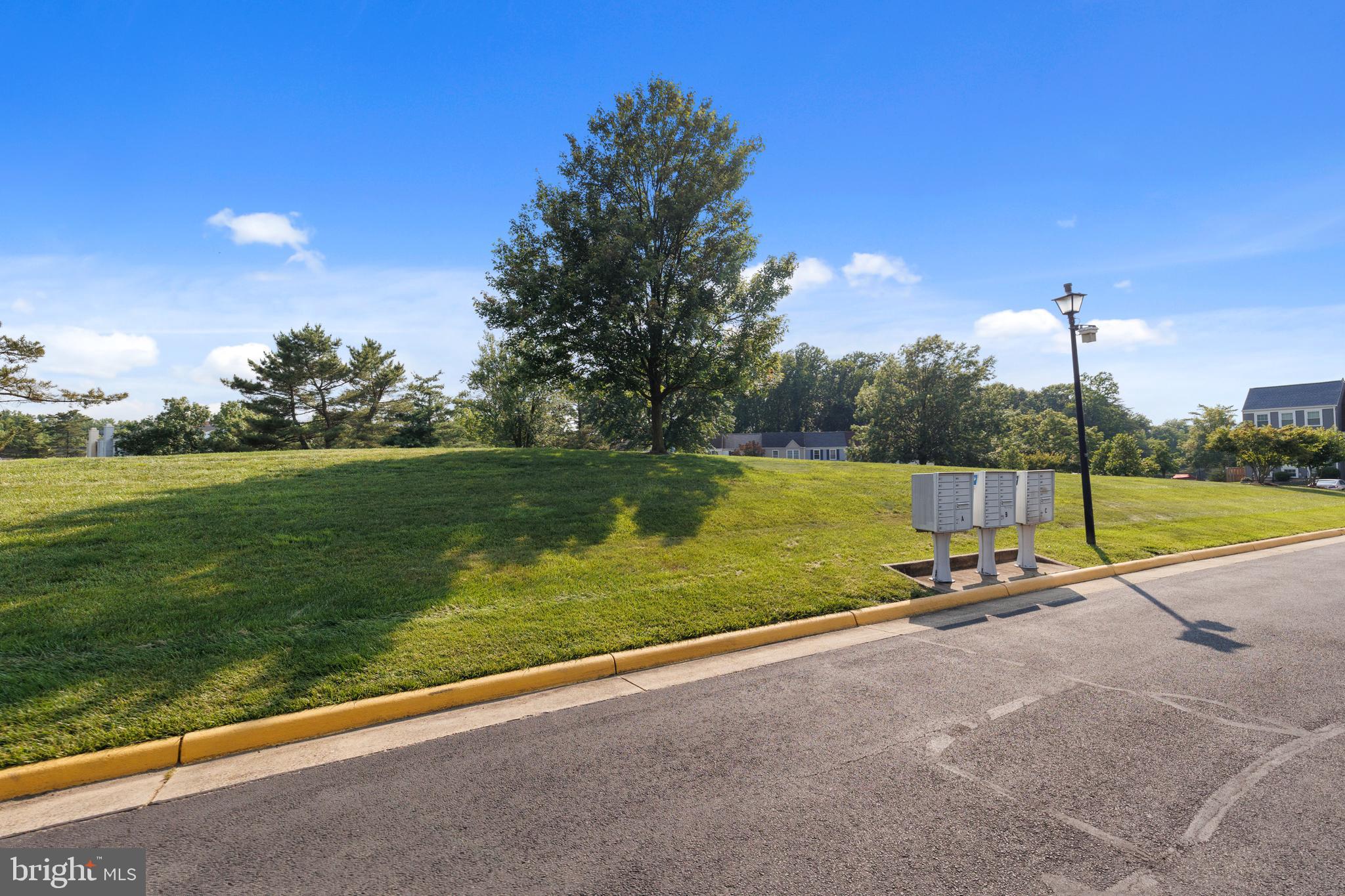 7333 CRESTLEIGH CIRCLE