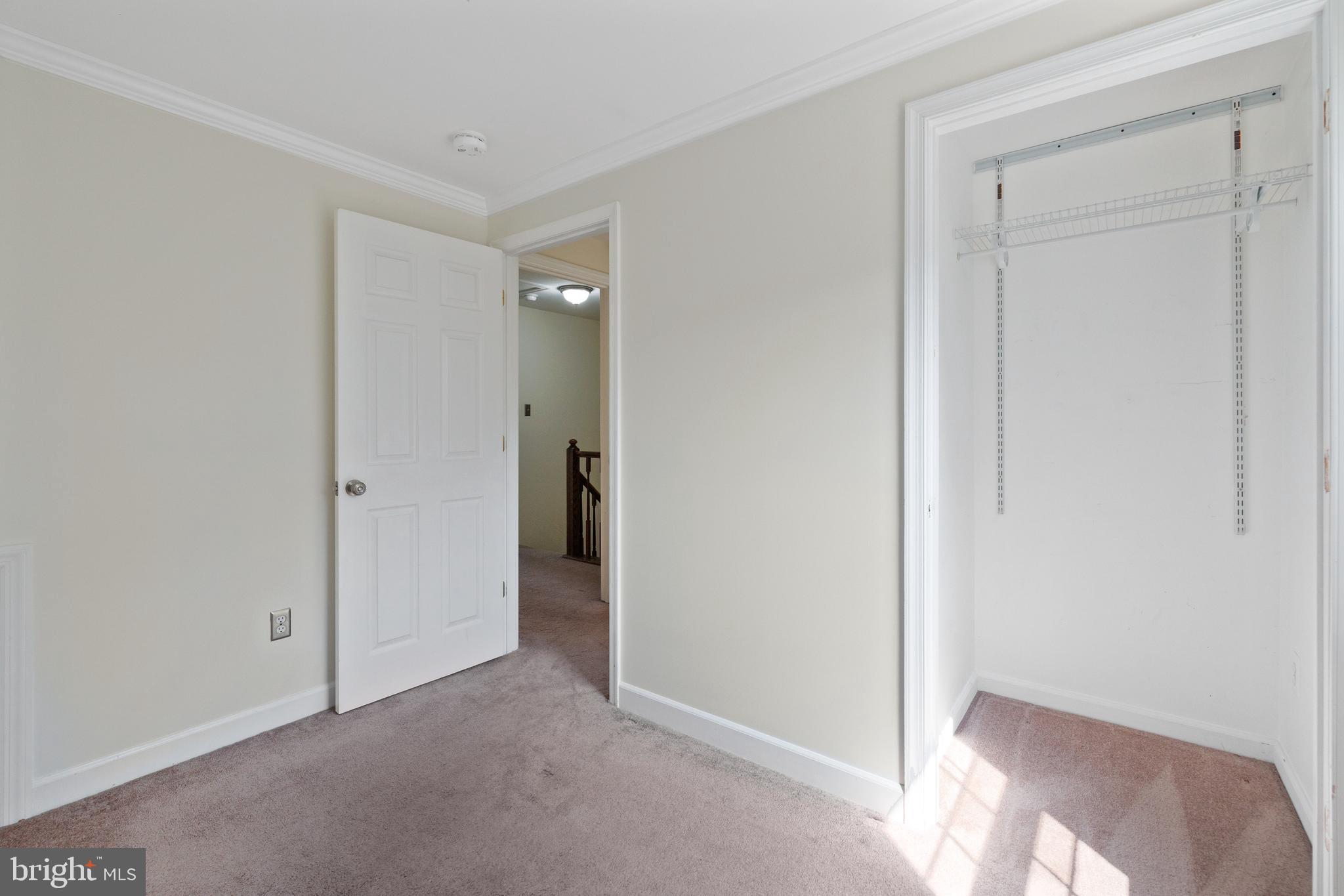 7333 CRESTLEIGH CIRCLE