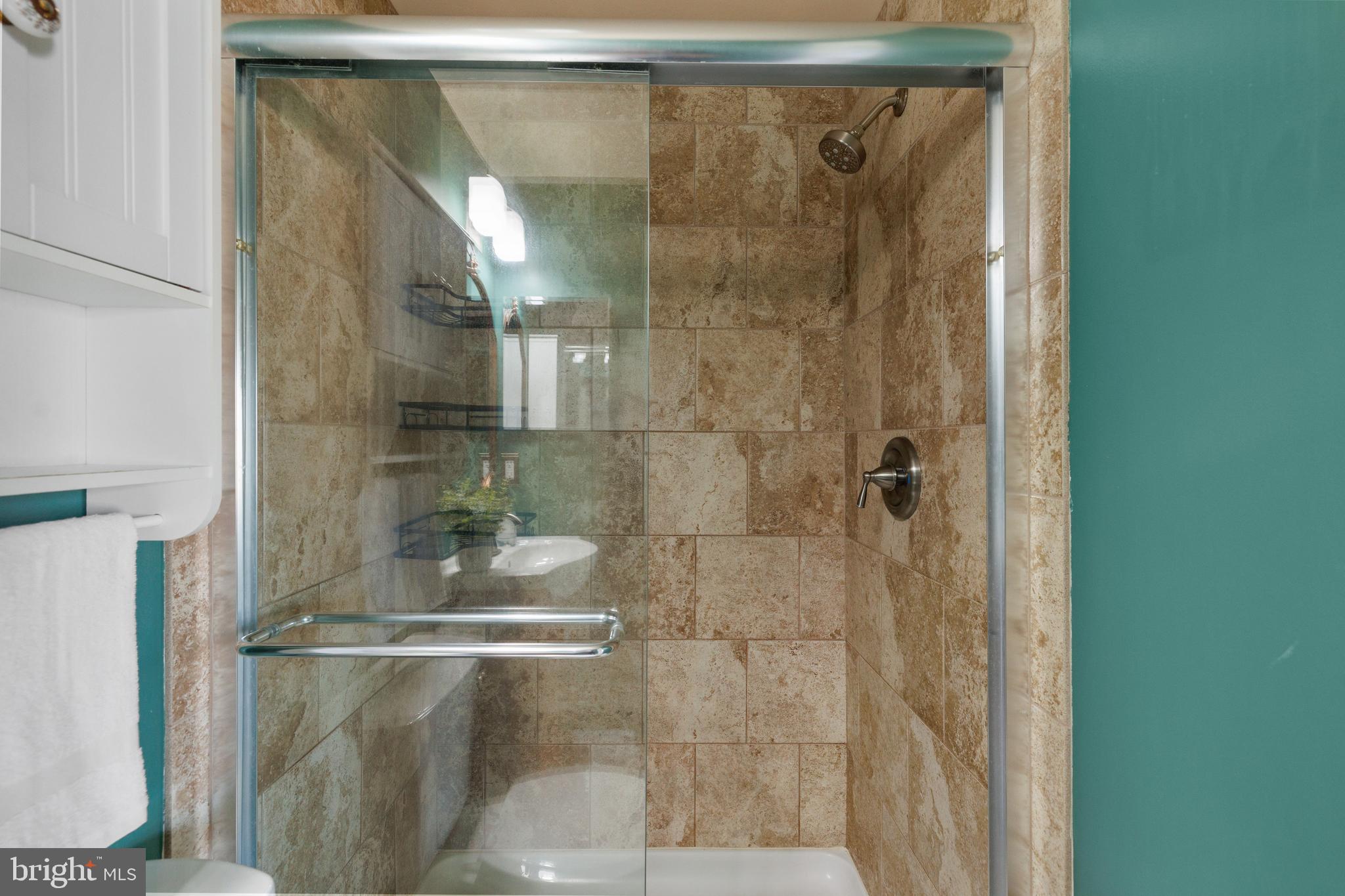 7333 CRESTLEIGH CIRCLE