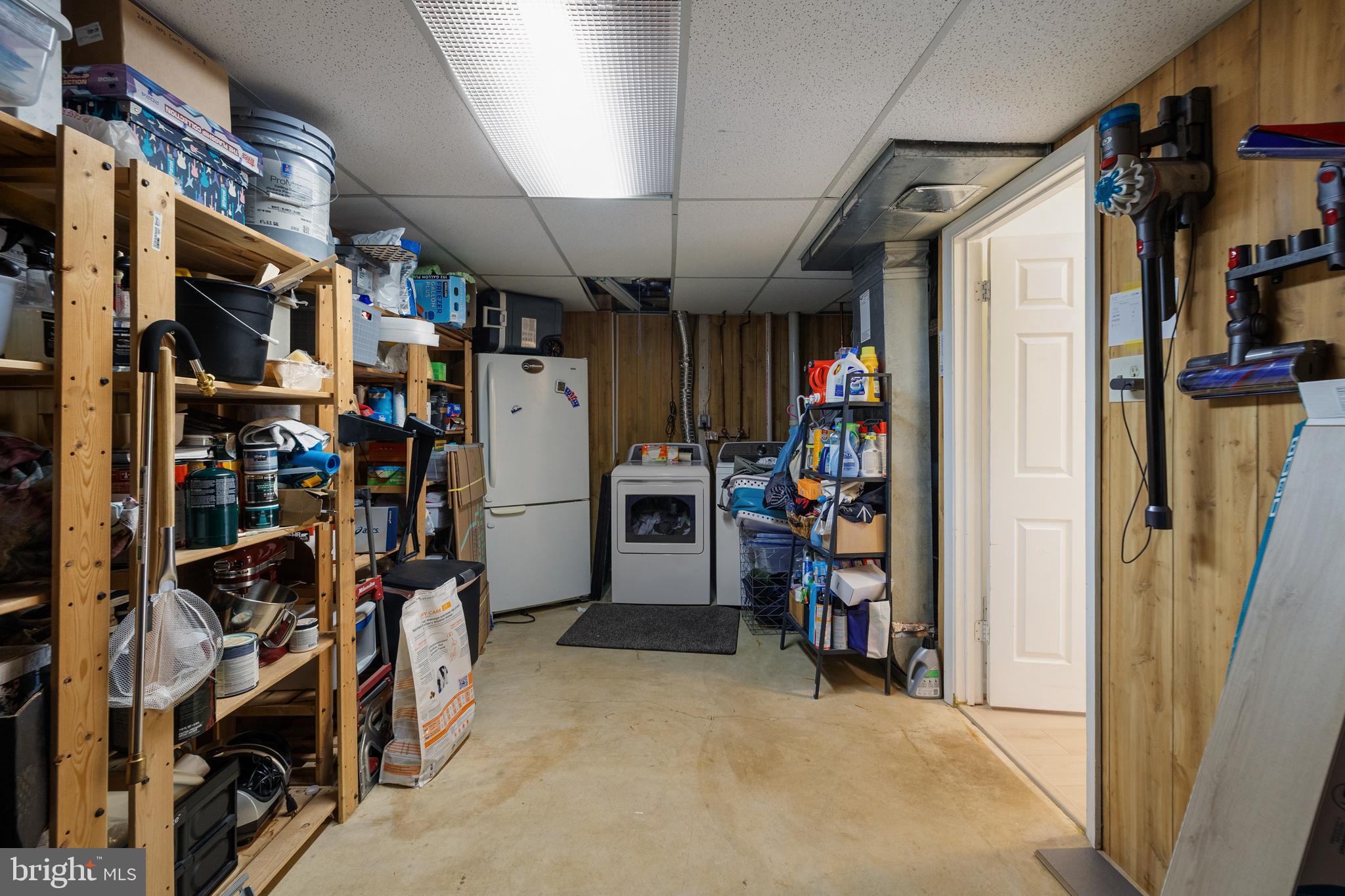 7333 CRESTLEIGH CIRCLE