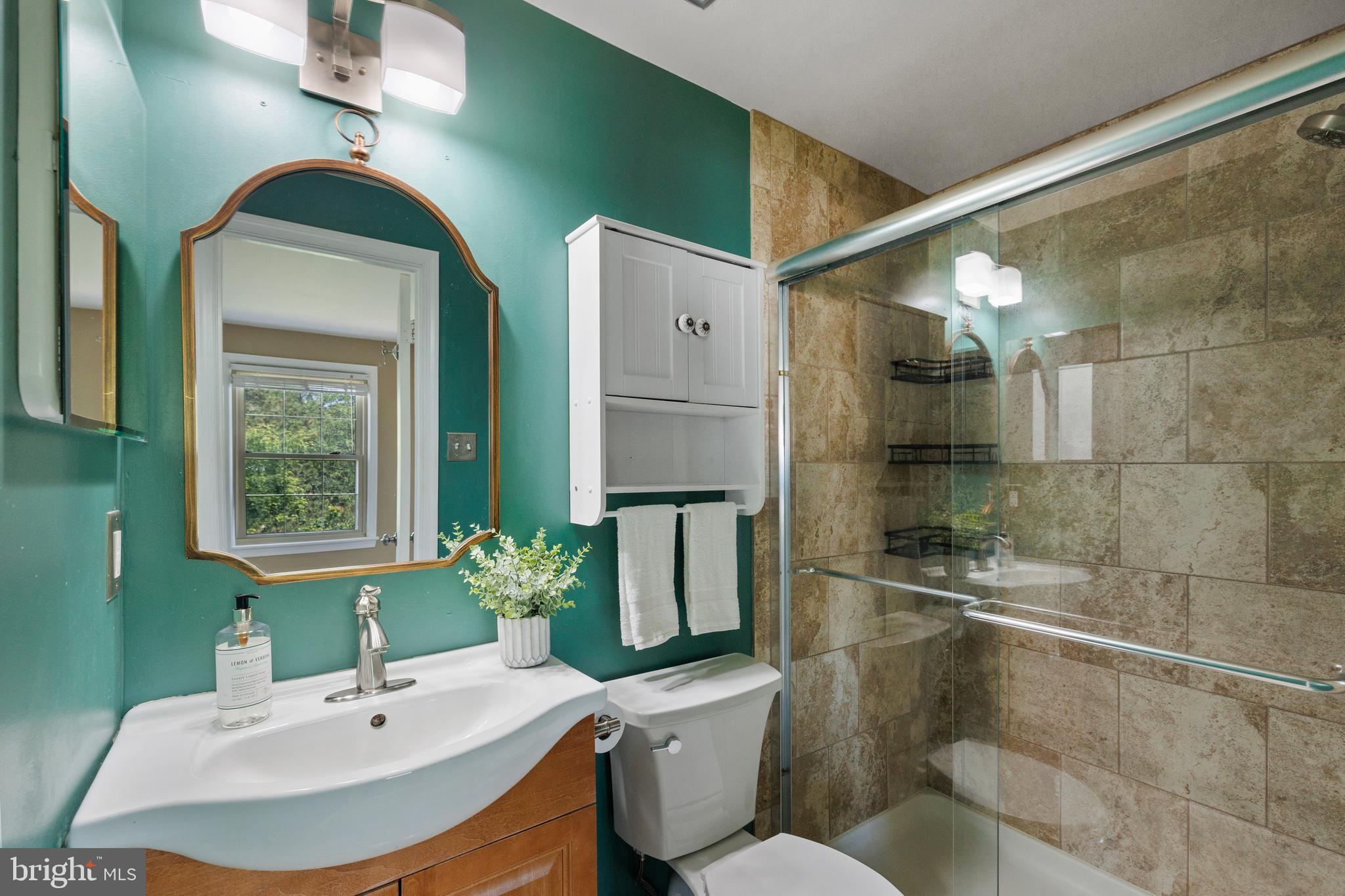 7333 CRESTLEIGH CIRCLE