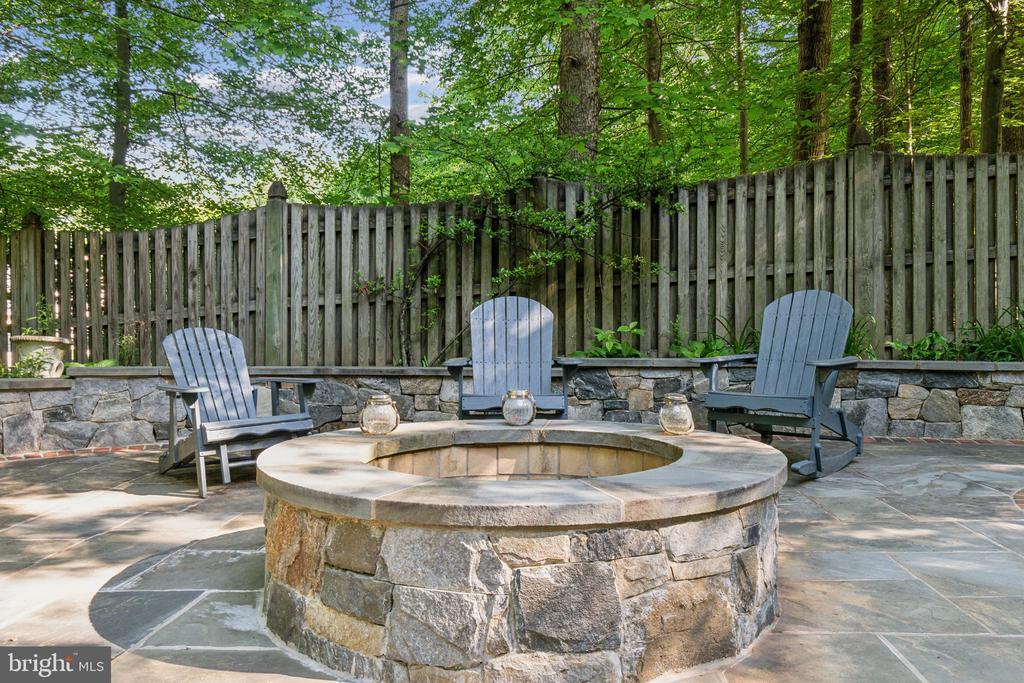 9226 Sterling Montague Dr