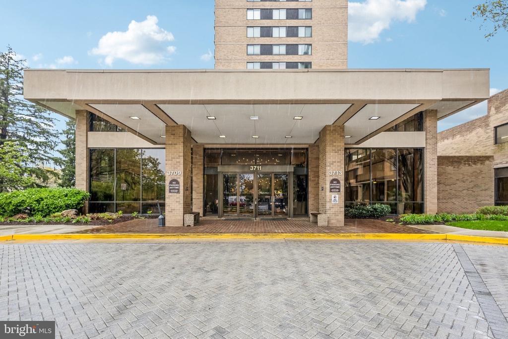 3713 S GEORGE MASON DR #1306W