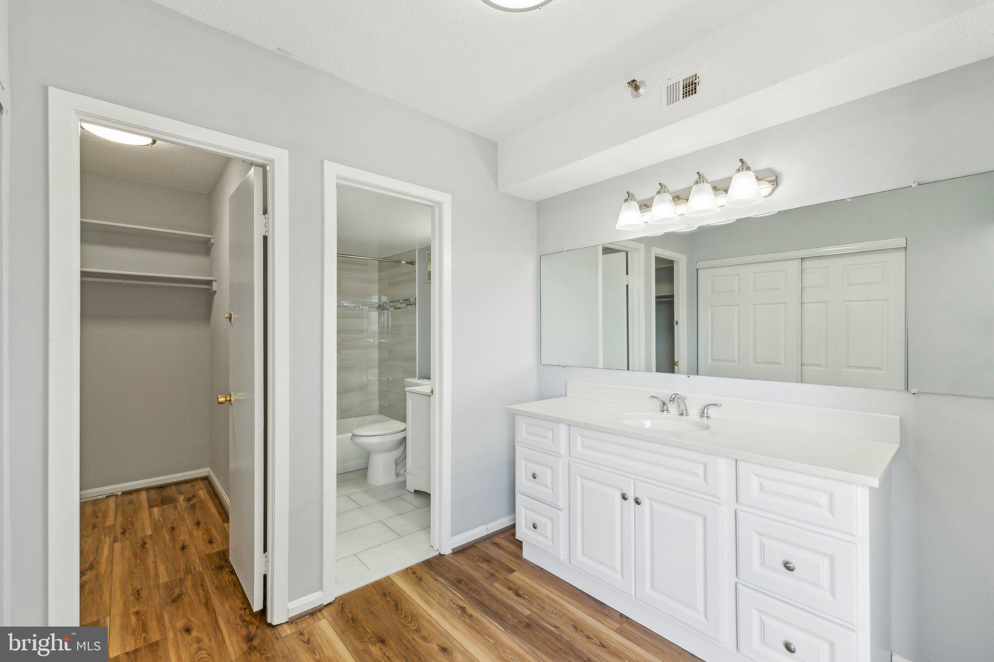 3713 S GEORGE MASON DR #1306W