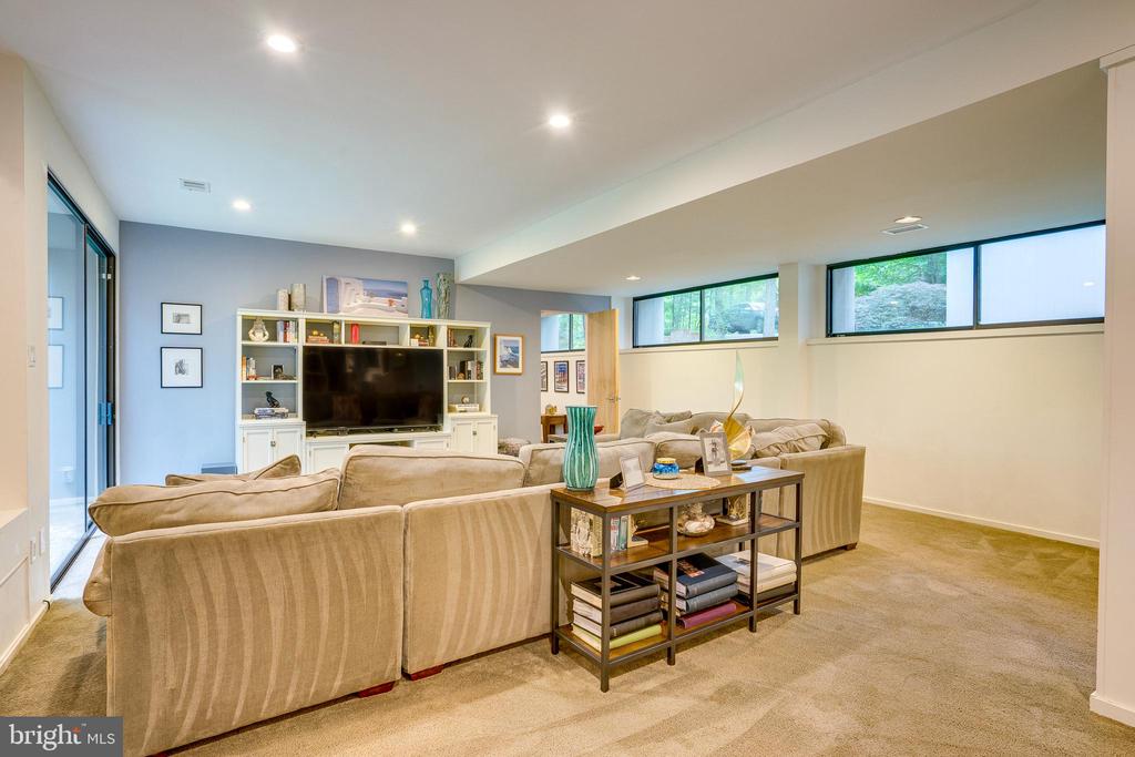 11405 PURPLE BEECH DRIVE