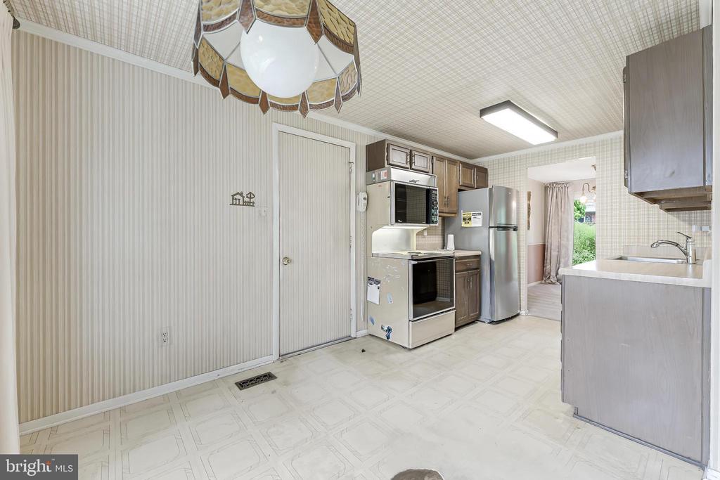 3314 Pathway Ct