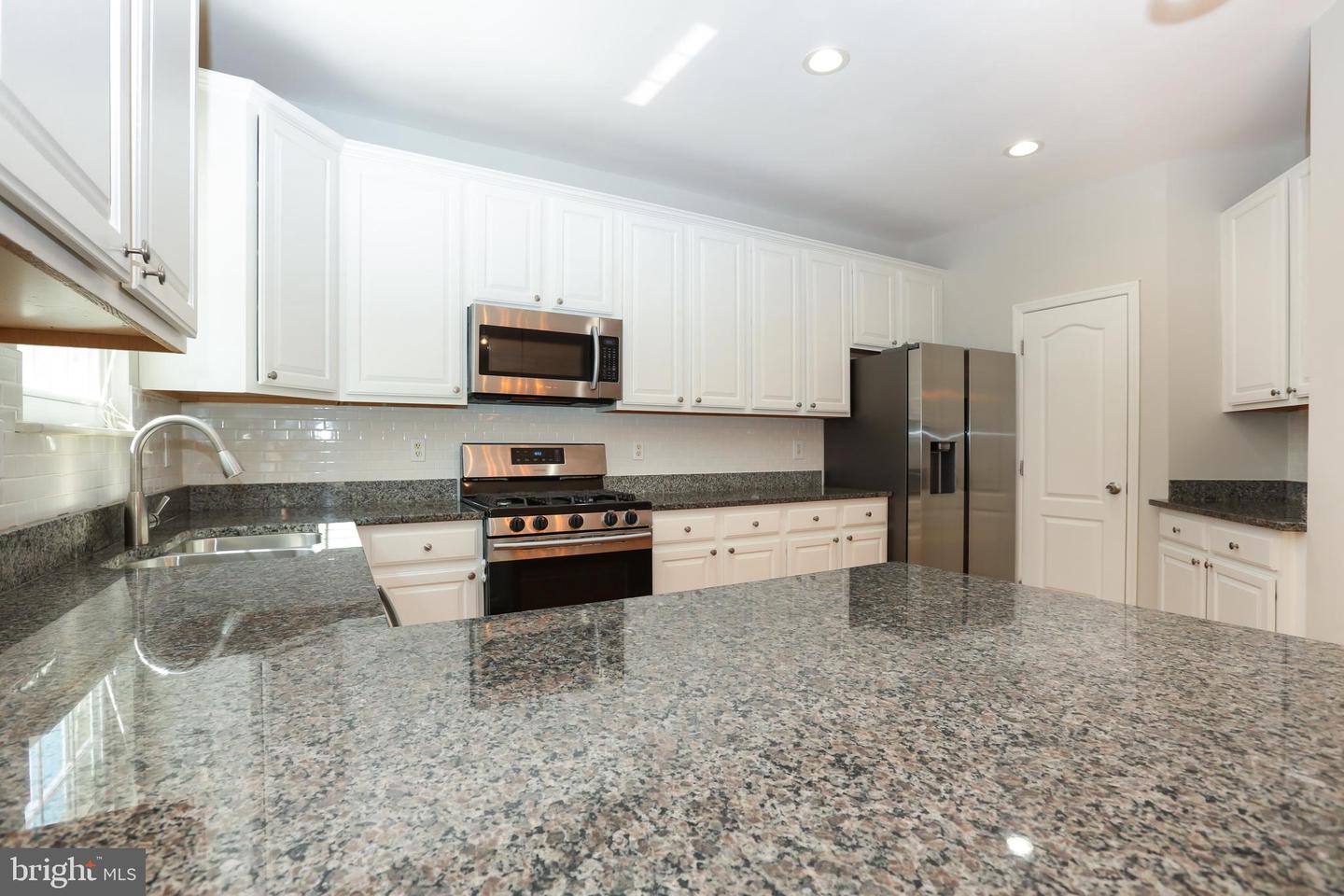 2066 Capstone Cir