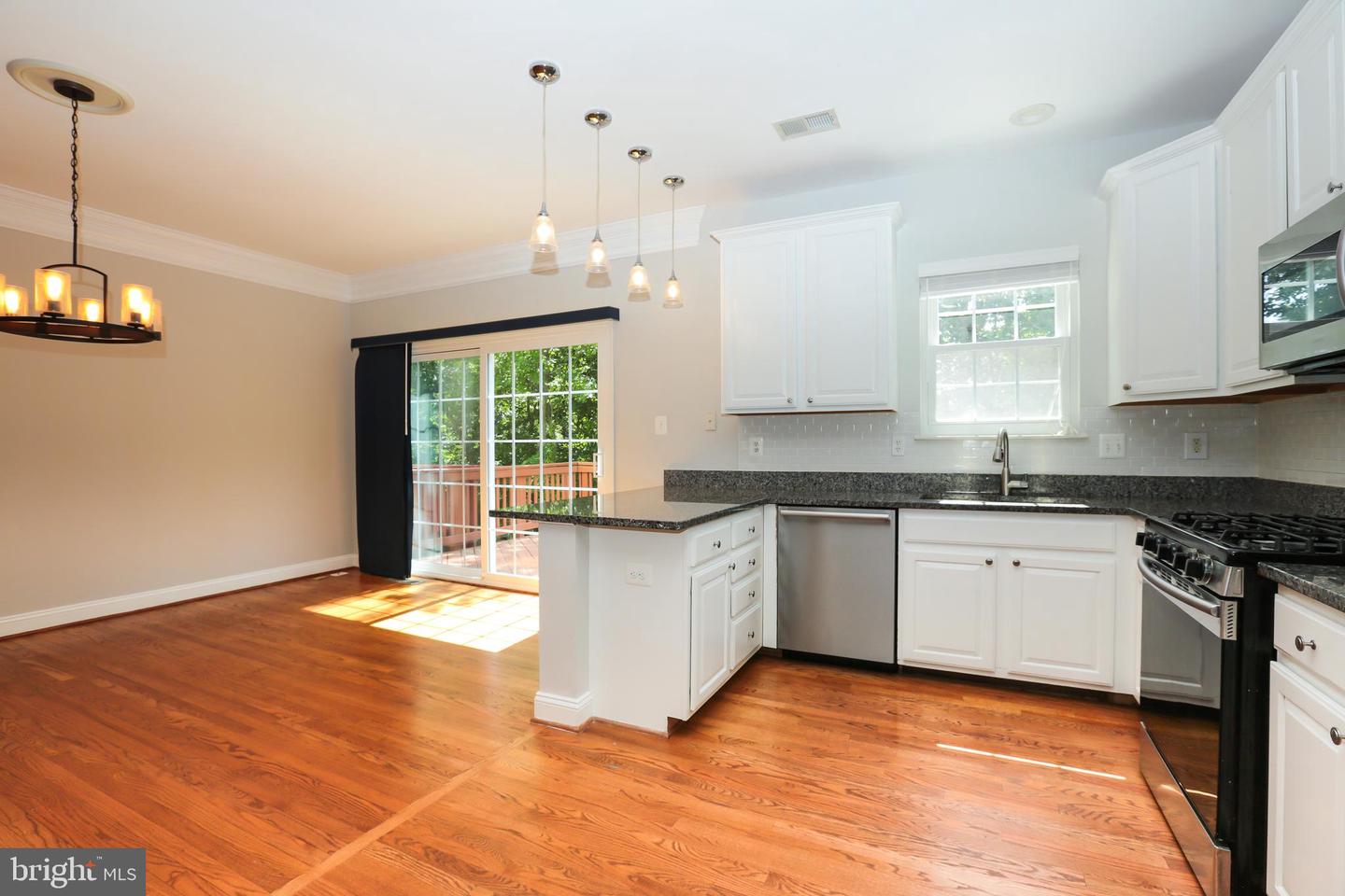 2066 Capstone Cir