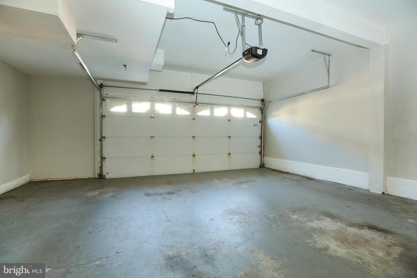2066 Capstone Cir