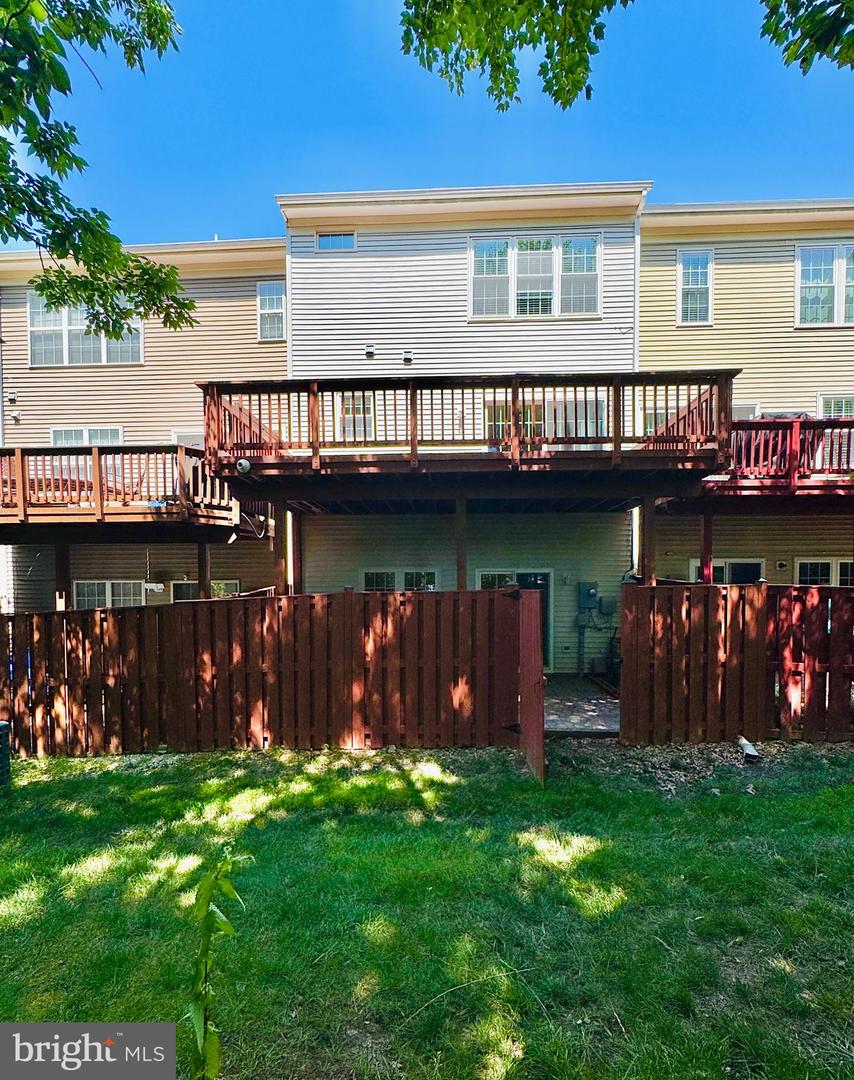2066 Capstone Cir