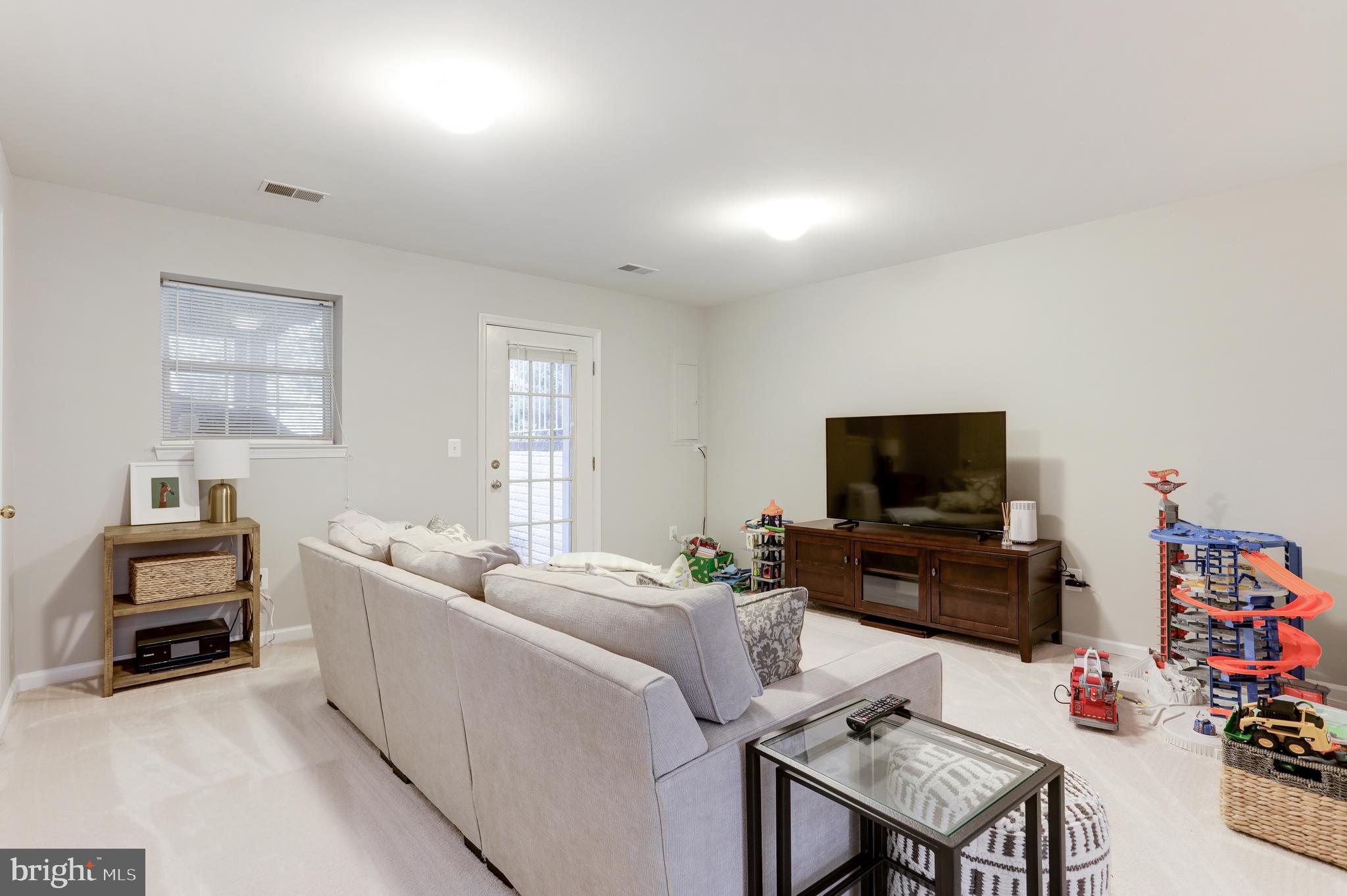 1234 WILD HAWTHORN WAY