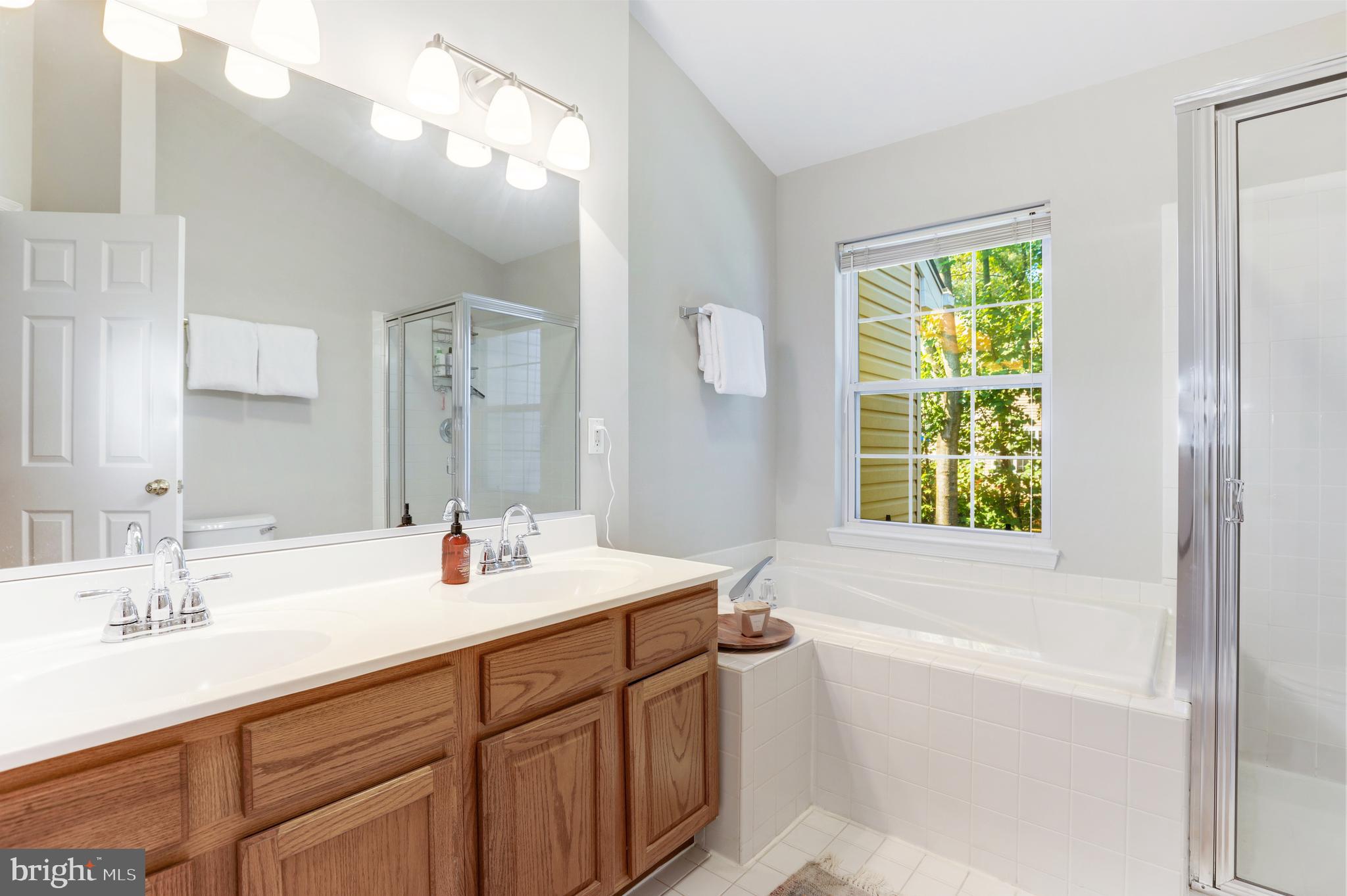 1234 WILD HAWTHORN WAY