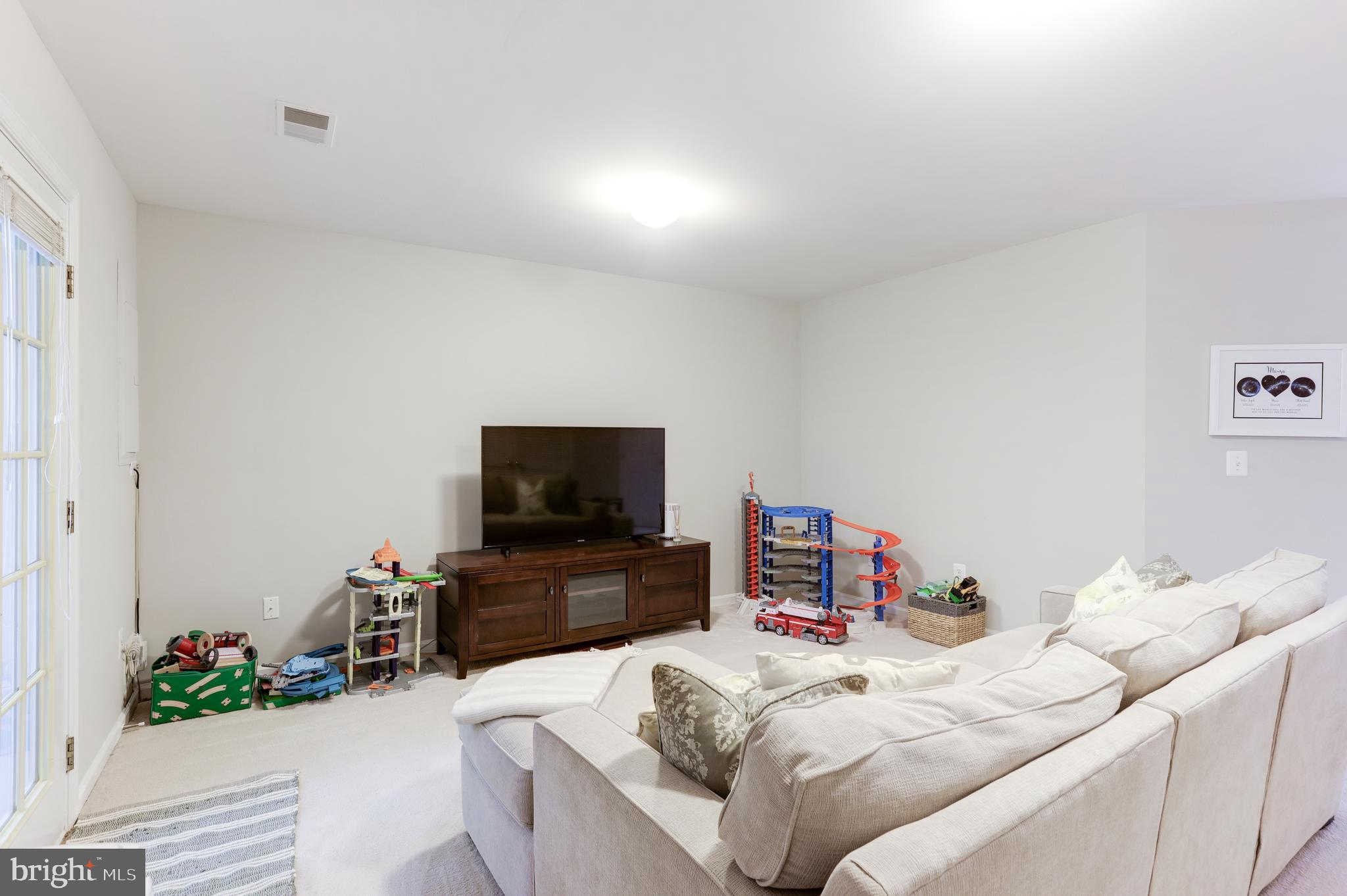 1234 WILD HAWTHORN WAY