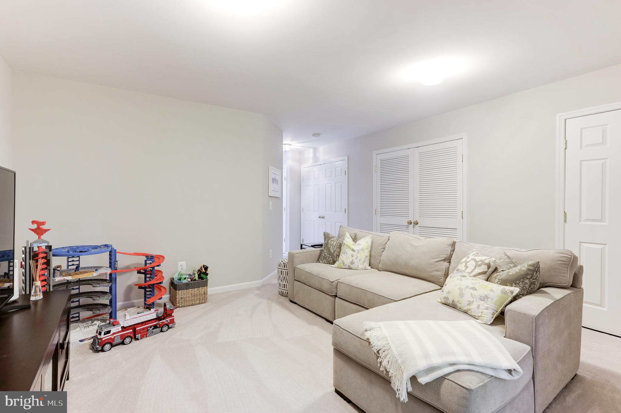 1234 WILD HAWTHORN WAY