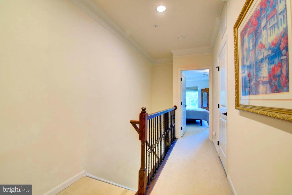 13764 EARHART CIRCLE