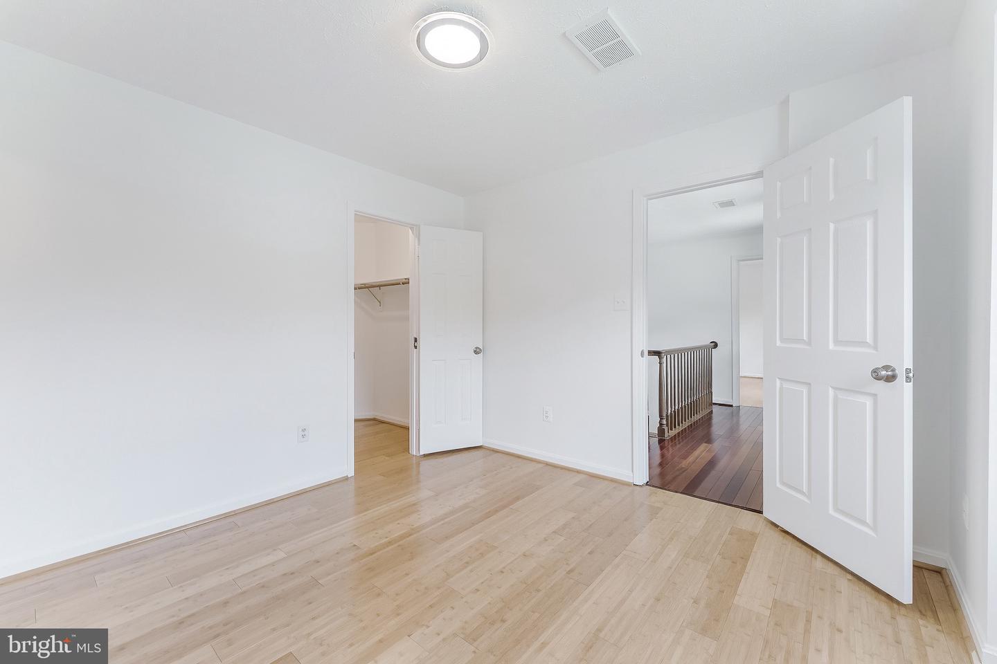 11681 Gilman Ln