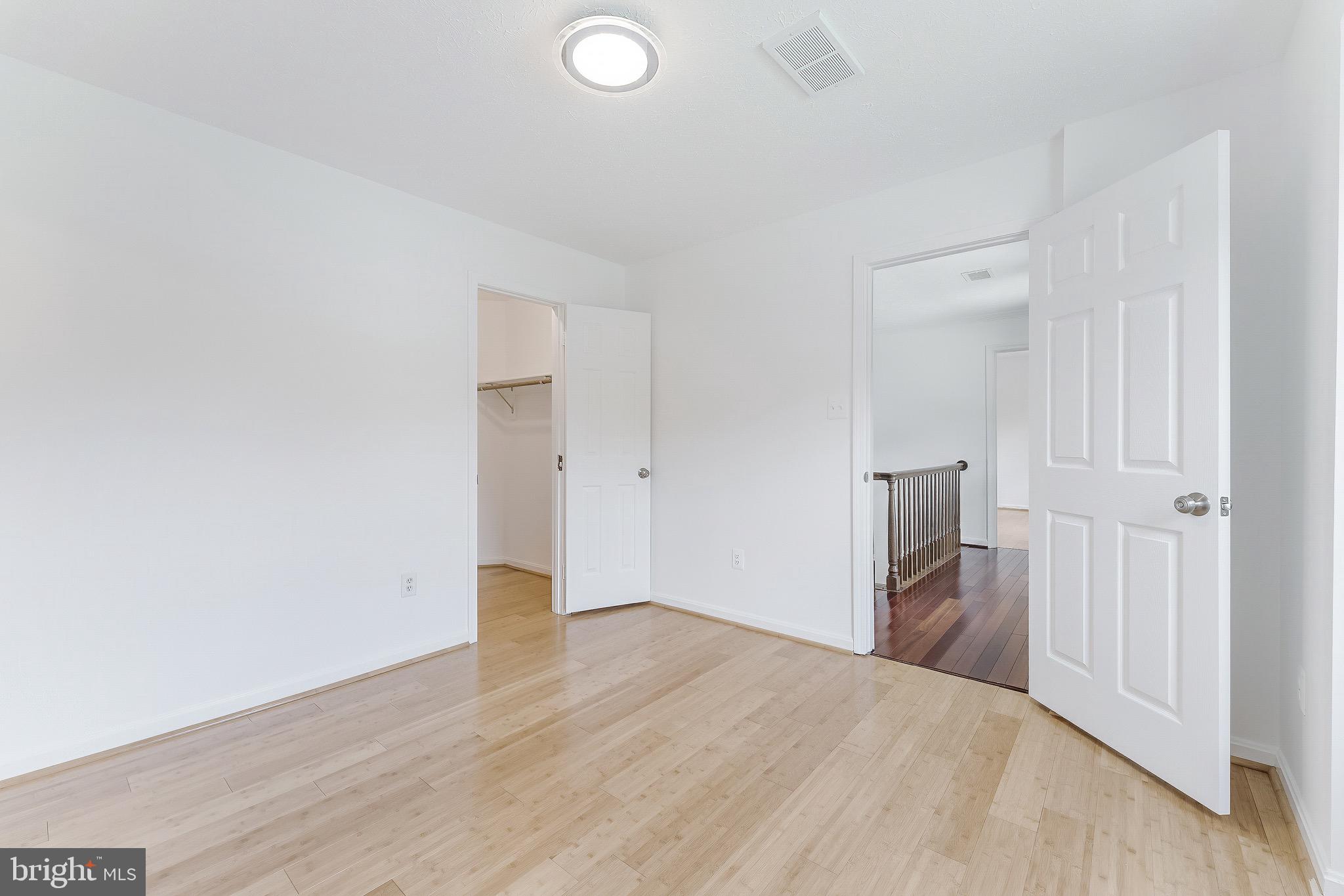 11681 Gilman Ln