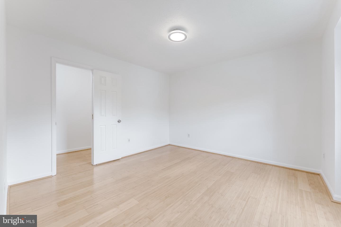 11681 Gilman Ln