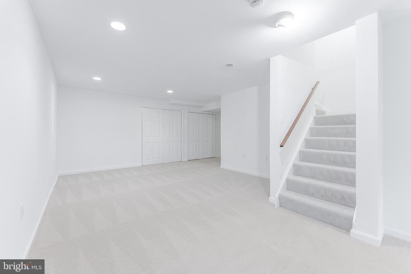 11681 Gilman Ln