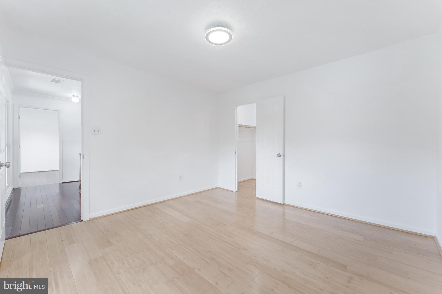 11681 Gilman Ln