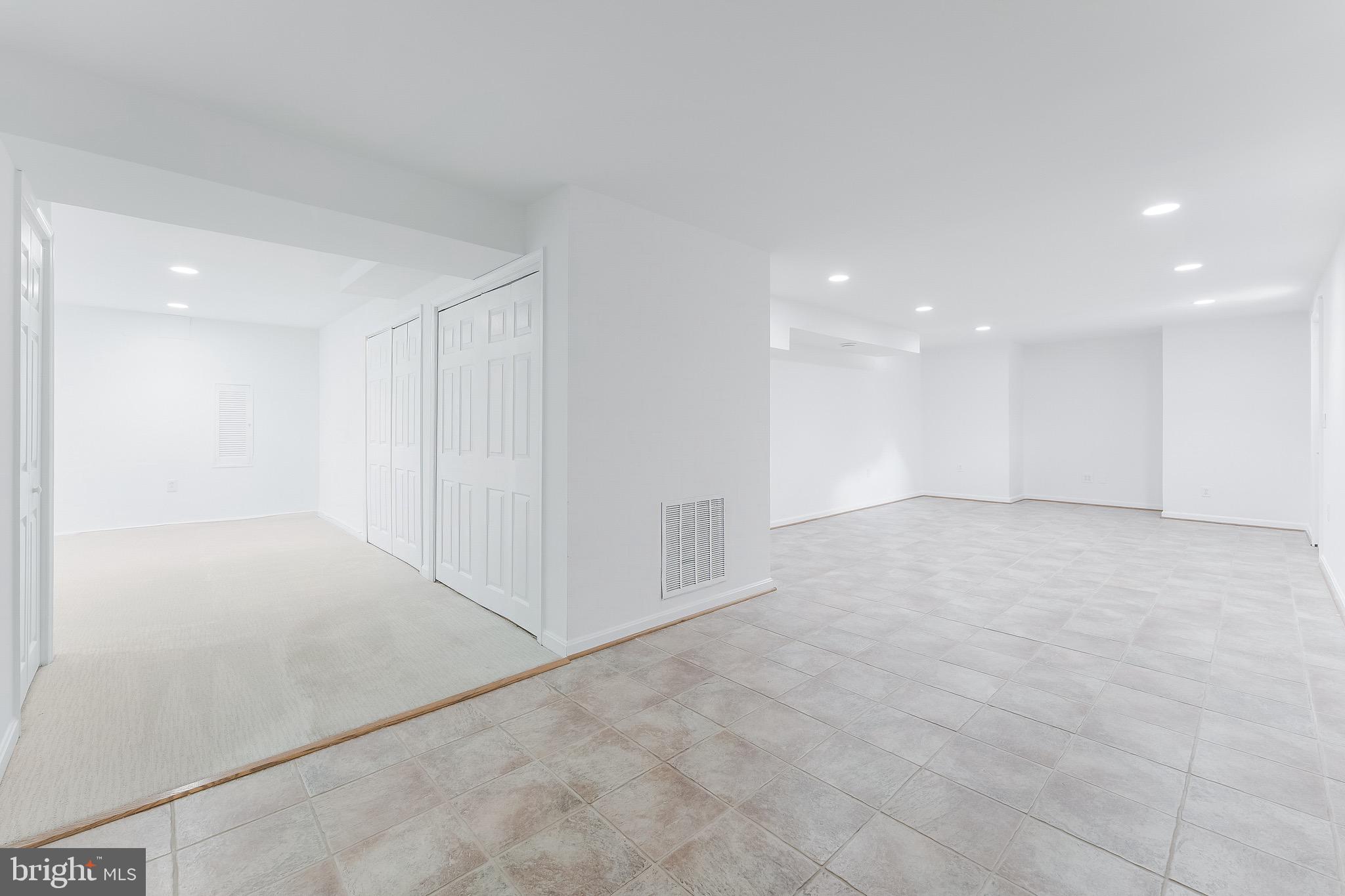 11681 Gilman Ln