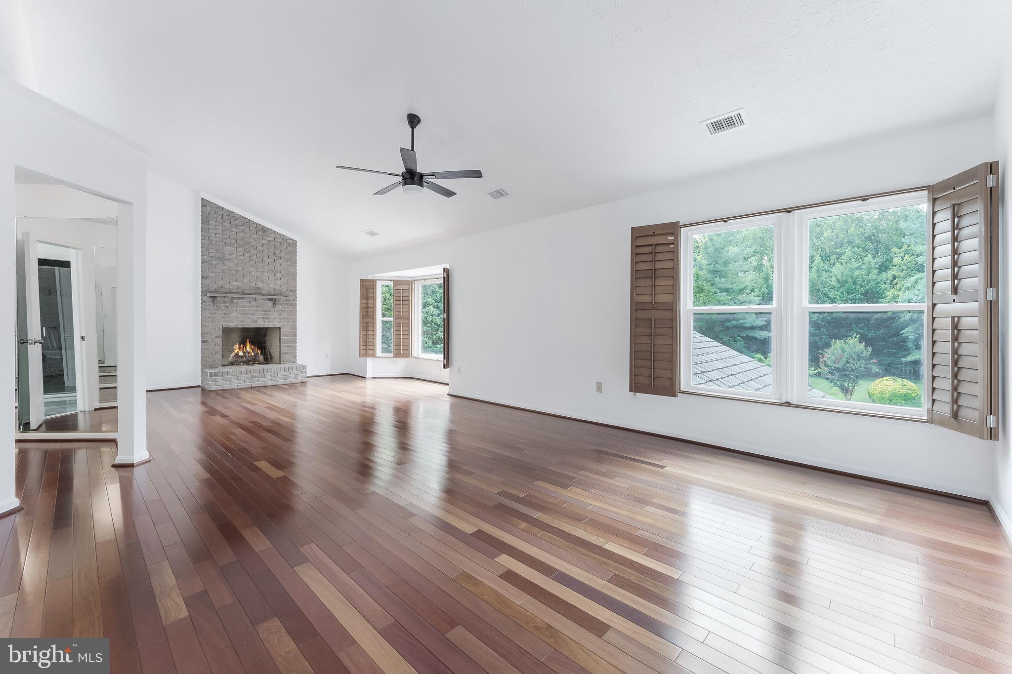 11681 Gilman Ln