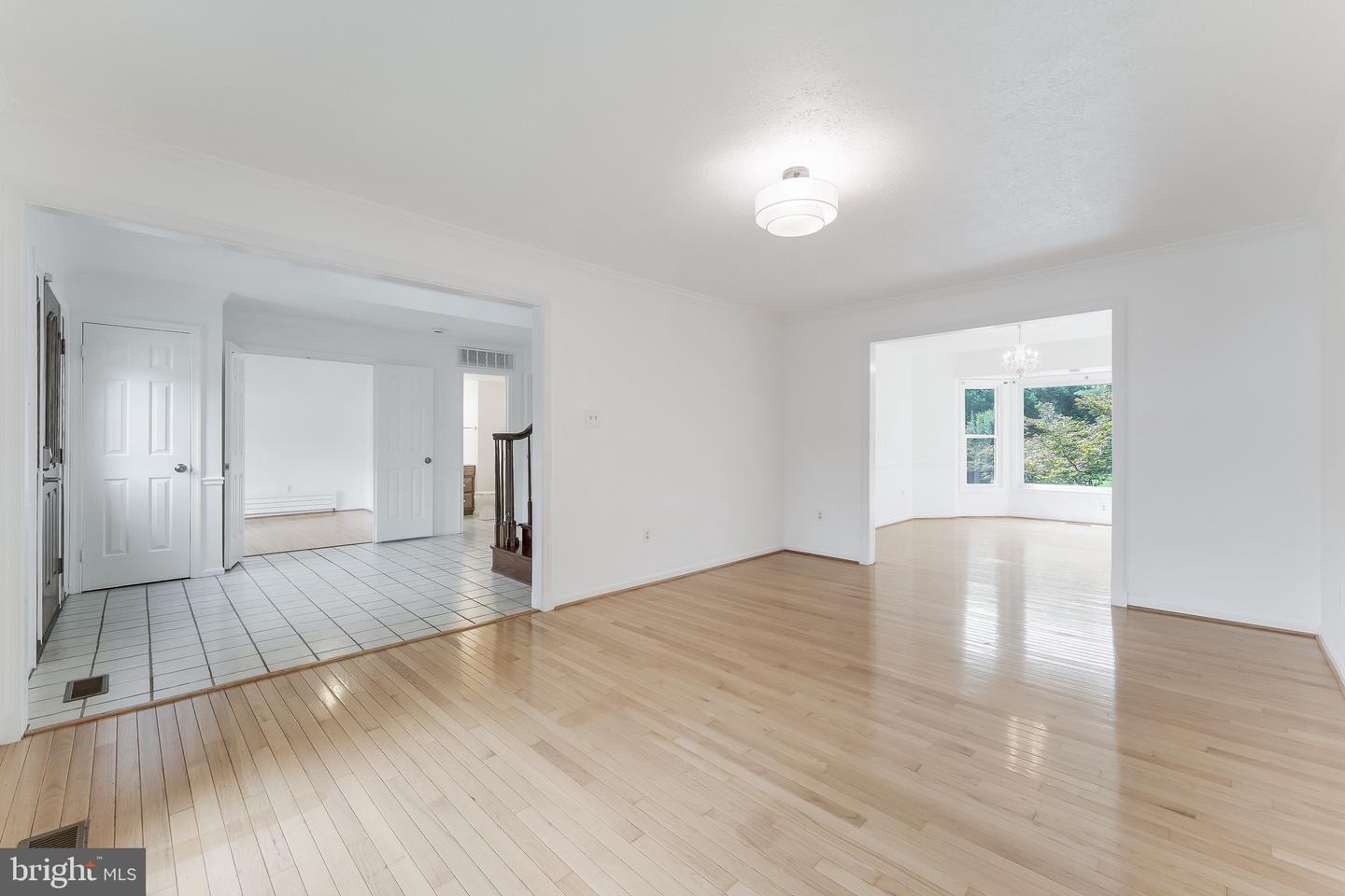 11681 Gilman Ln
