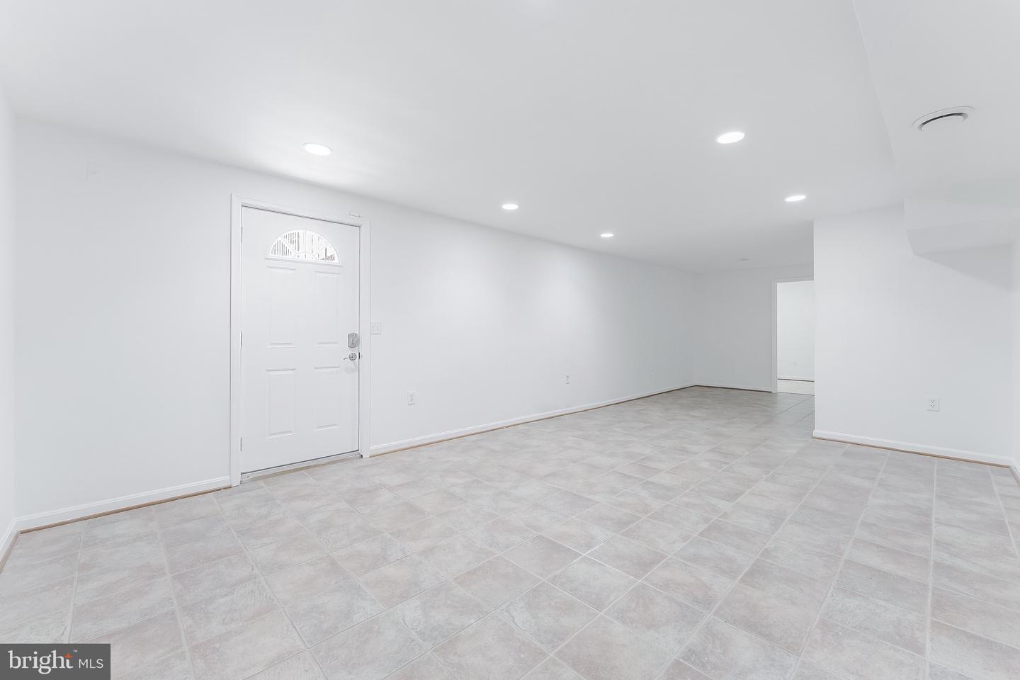 11681 Gilman Ln