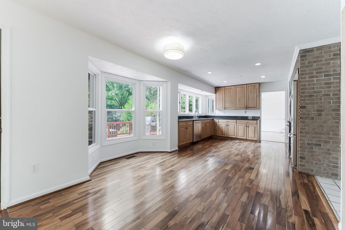 11681 Gilman Ln