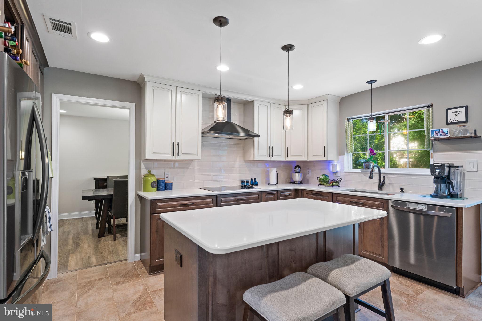 6910 SHARPSBURG DRIVE