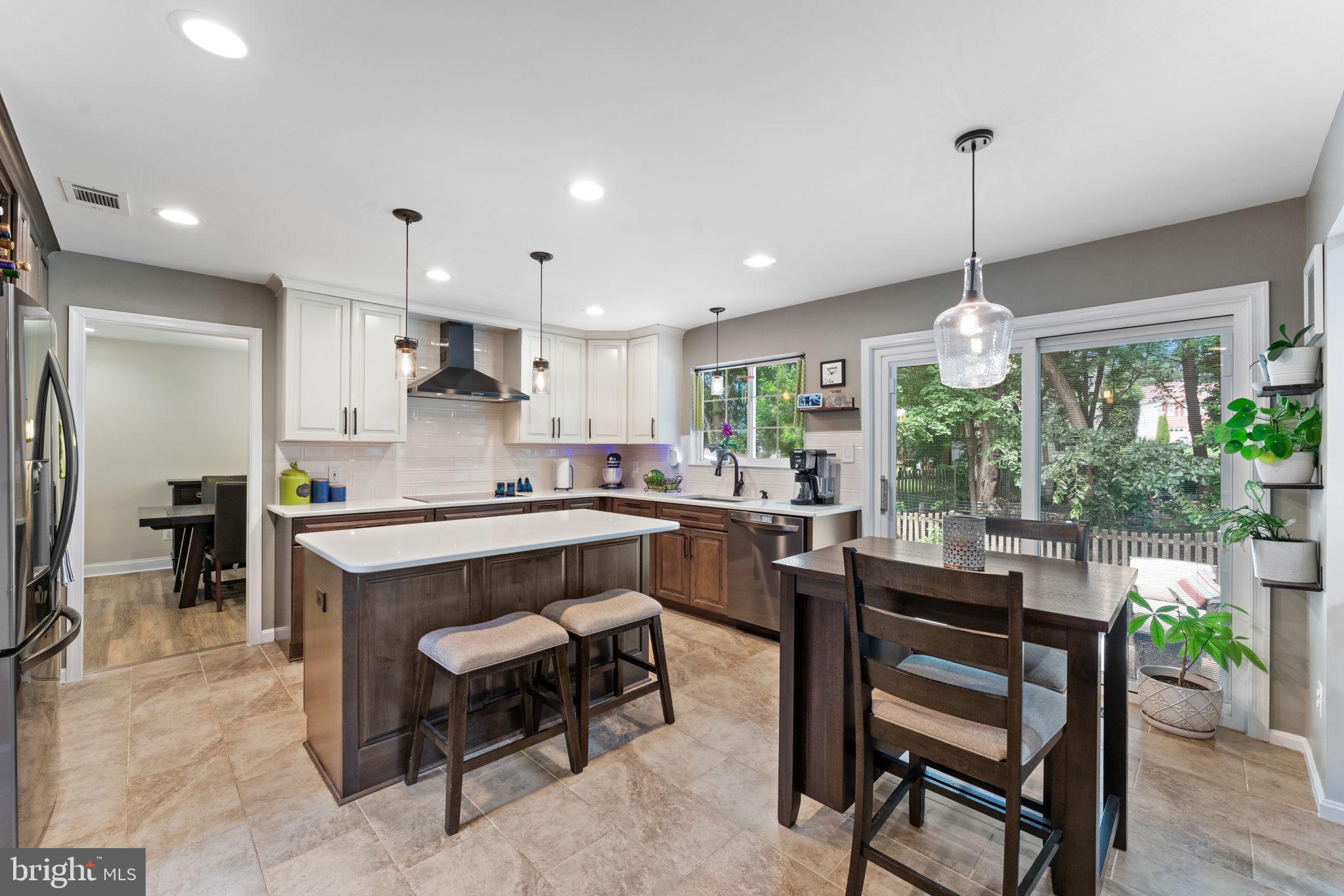 6910 SHARPSBURG DRIVE