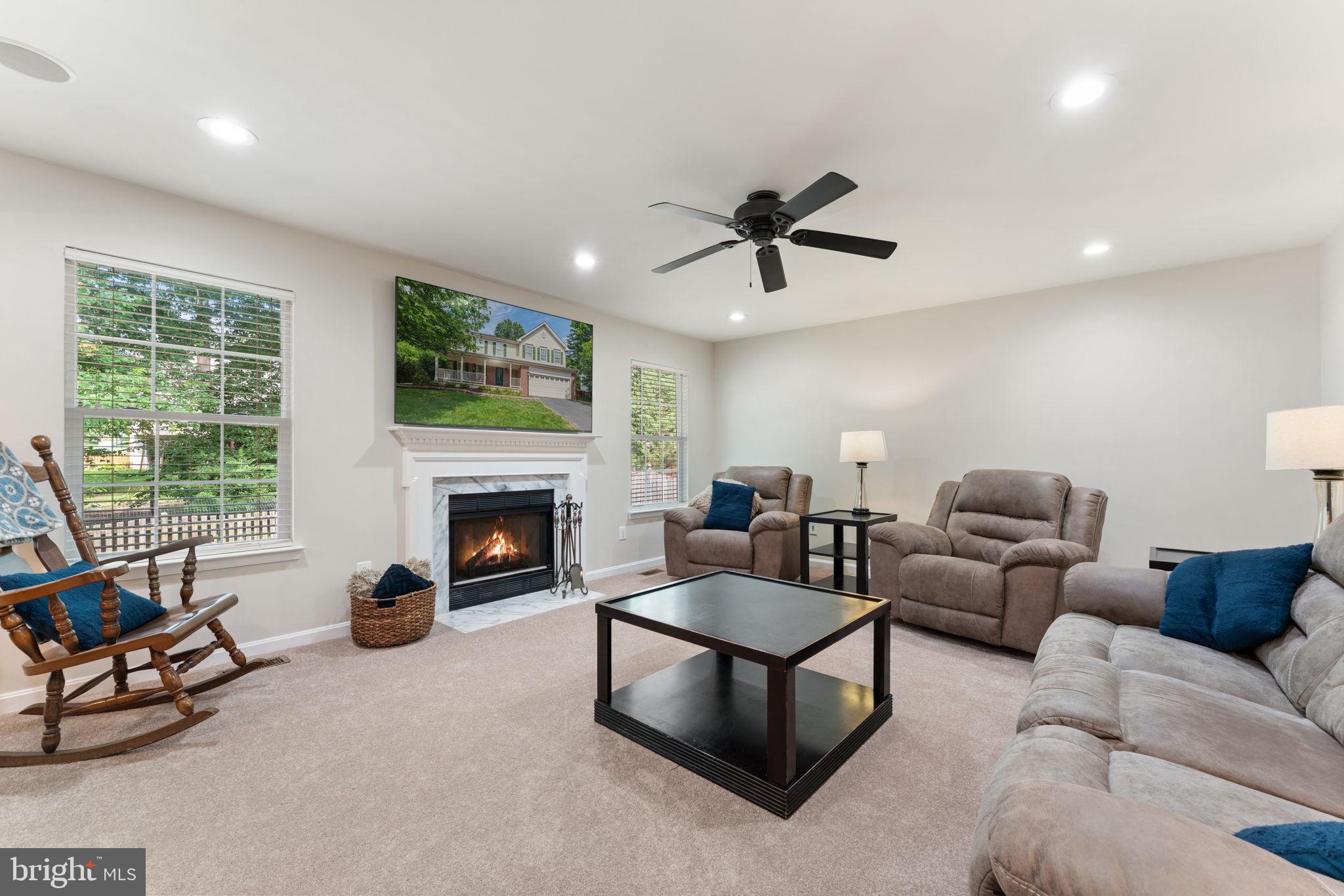 6910 SHARPSBURG DRIVE